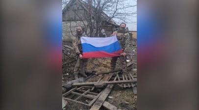 Fighters from the Center group hoisted the Russian flag in the liberated Novoolenovka in the DPR